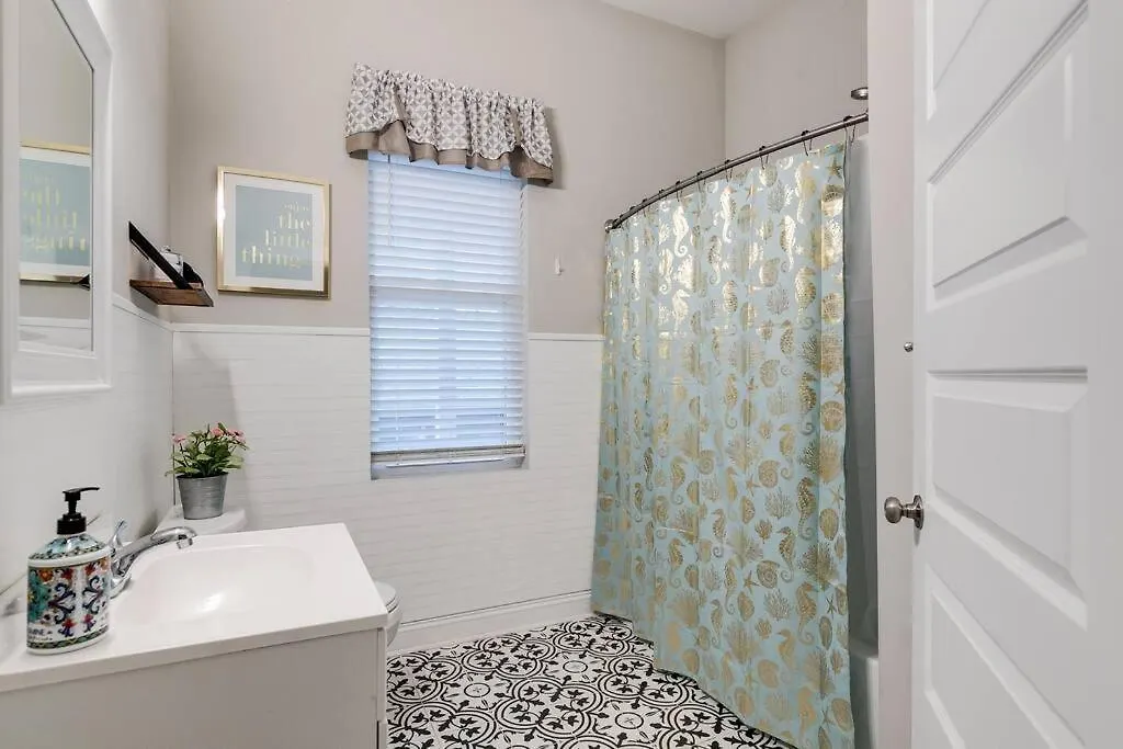 Grand Carytown 5Br Fan Home Fully Fenced Richmond